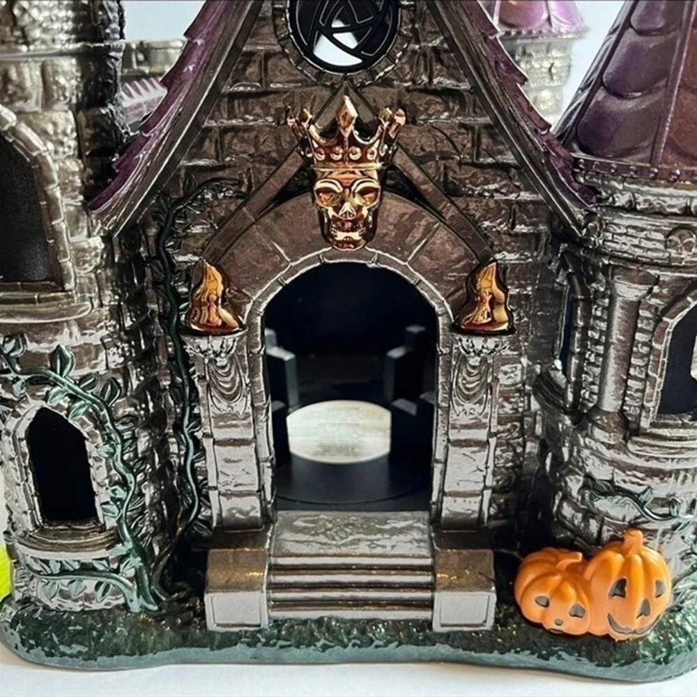 Bath and Body Works 2023 Halloween Haunted‎ Castle 3-Wick Candle Luminary Glows